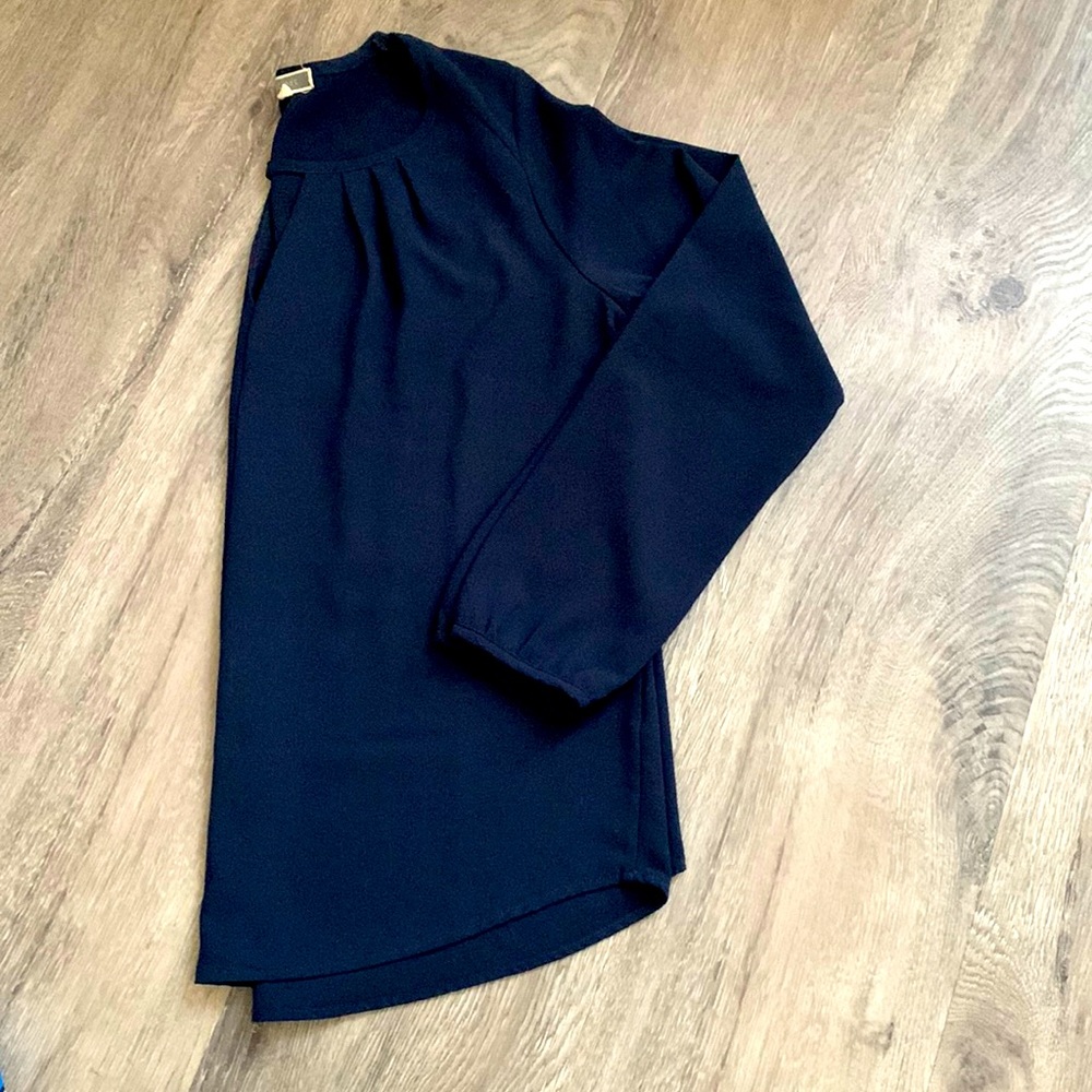 Formal top, navy blue, brand name: Pleione, deep navy blue!